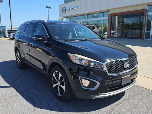 Used 2017 Kia Sorento EX AWD/4WD image 1