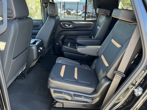 Used 2024 GMC Yukon AT4 w/ AT4 Premium Plus Package image 24