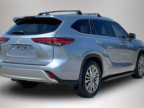 Used 2021 Toyota Highlander Platinum AWD/4WD image 5