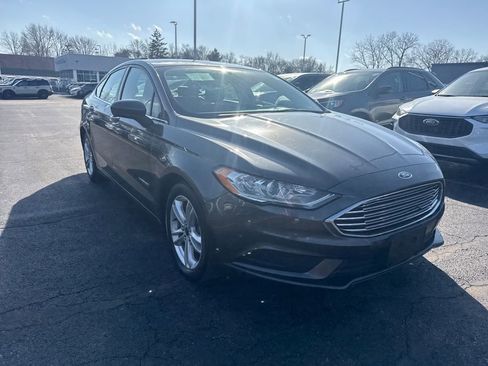 Used 2018 Ford Fusion S image 4
