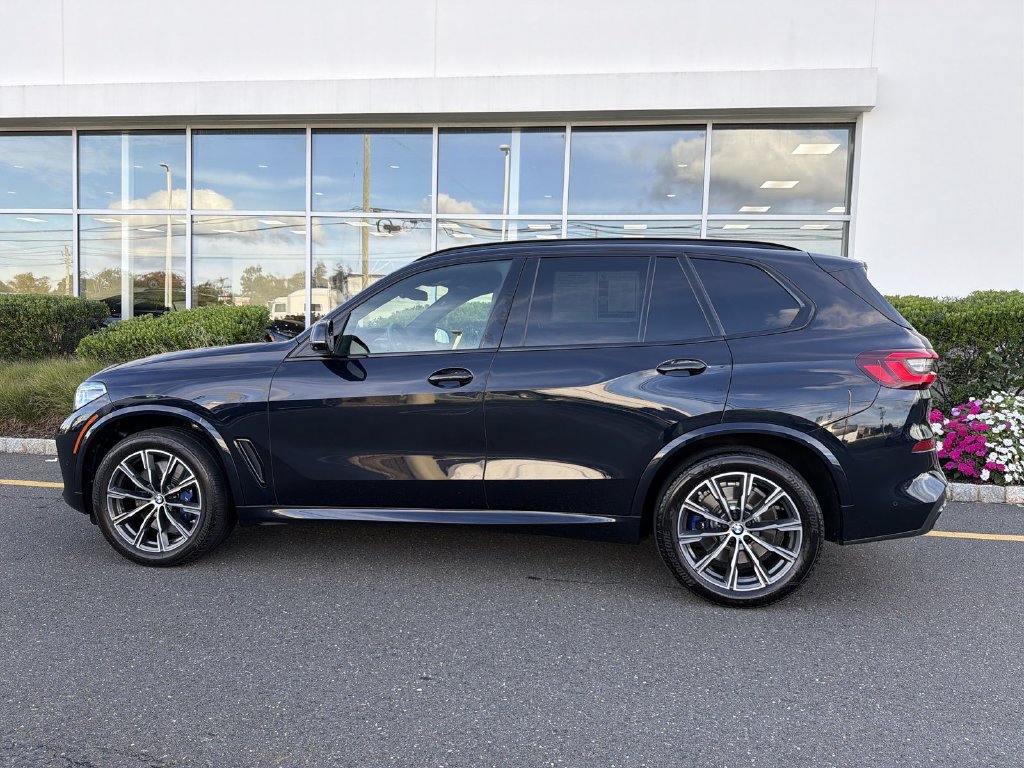 Used 2022 BMW X5 M50i w/ Executive Package AWD/4WD image 11