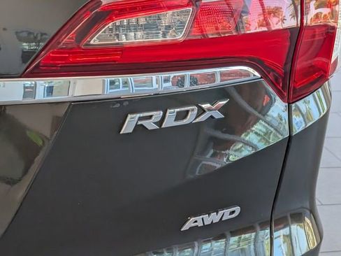 Used 2017 Acura RDX AWD image 11