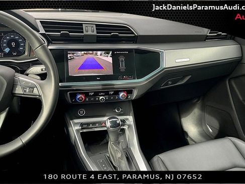 Used 2024 Audi Q3 2.0T Premium image 6