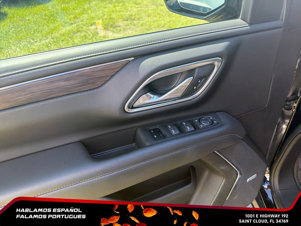 Used 2022 Chevrolet Tahoe Z71 w/ Z71 Off-Road Package AWD/4WD image 13