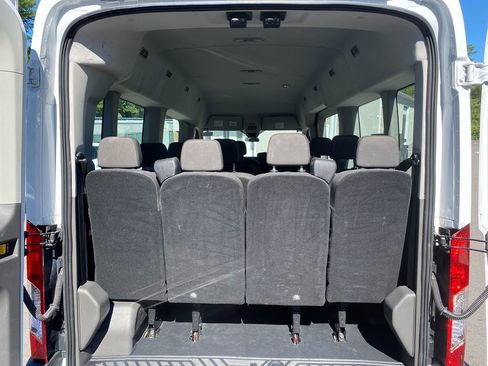 Used 2023 Ford Transit 350 XLT image 24