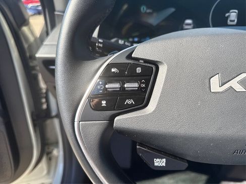 Used 2024 Kia EV6 Light image 55
