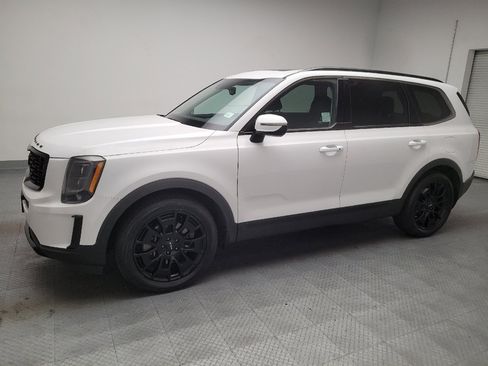 Used 2022 Kia Telluride EX w/ EX Premium Package AWD/4WD image 2