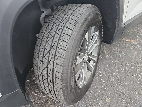 Used 2026 Chevrolet Equinox LT FWD image 31