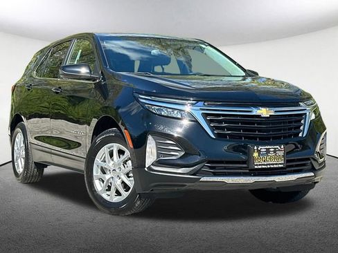 Used 2024 Chevrolet Equinox LT w/ LPO, Floor Liner Package AWD/4WD image 2