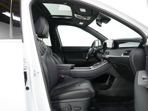 Used 2022 Hyundai Palisade Calligraphy image 10