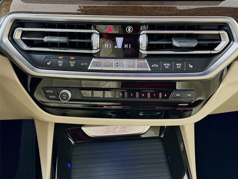 Used 2022 BMW X3 xDrive30i w/ Convenience Package image 16