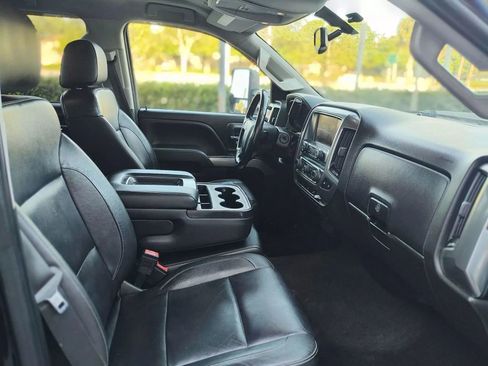 Used 2018 Chevrolet Silverado 3500 LT w/ LT Convenience Package image 18