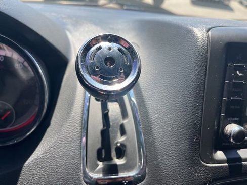 Used 2019 Dodge Grand Caravan SXT FWD image 51