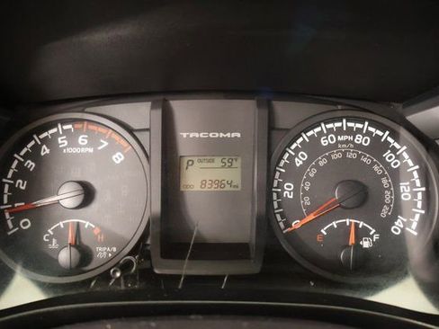 Used 2016 Toyota Tacoma SR RWD image 15