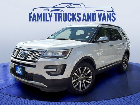 Used 2017 Ford Explorer Platinum AWD/4WD image 1