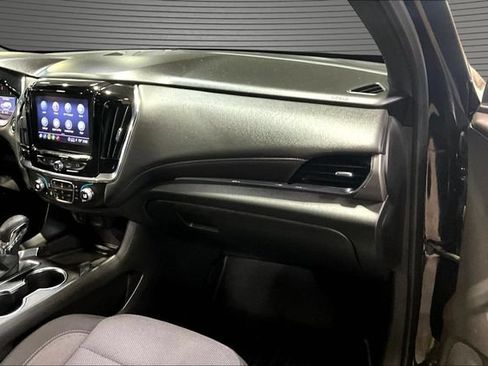 Used 2023 Chevrolet Traverse LT FWD image 26