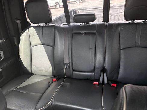 Used 2018 RAM 3500 Laramie Longhorn image 17