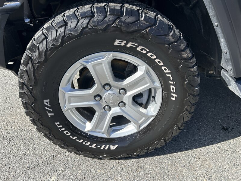 Used 2019 Jeep Wrangler Unlimited Sport S AWD/4WD image 7