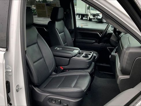 Used 2024 GMC Sierra 1500 SLT image 6