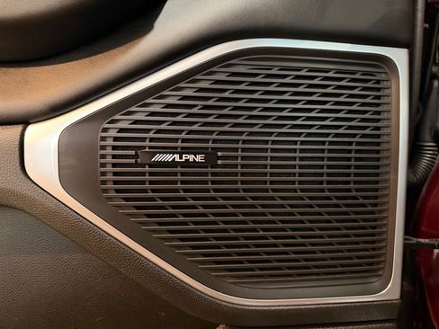 Used 2024 Jeep Wagoneer Series II w/ Flexible Seating Group image 14