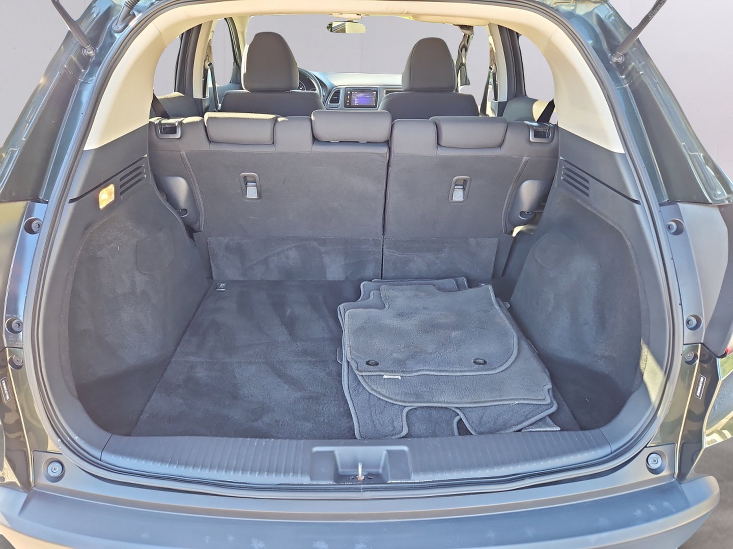 Certified 2018 Honda HR-V EX image 30
