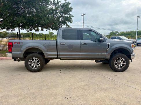 Used 2022 Ford F250 Lariat w/ Lariat Value Package AWD/4WD image 2