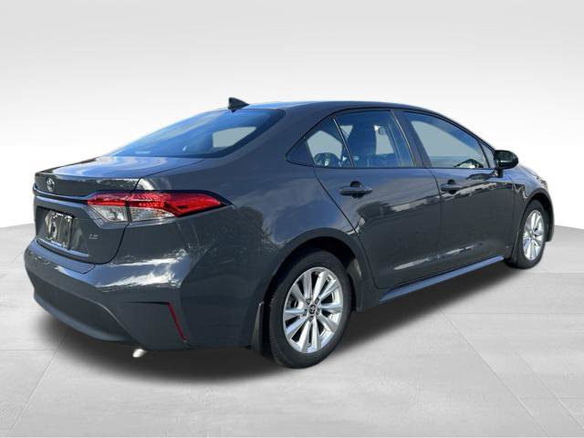 Used 2024 Toyota Corolla LE w/ LE Convenience Package FWD image 13