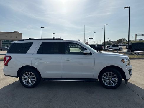 Used 2021 Ford Expedition XLT RWD image 17