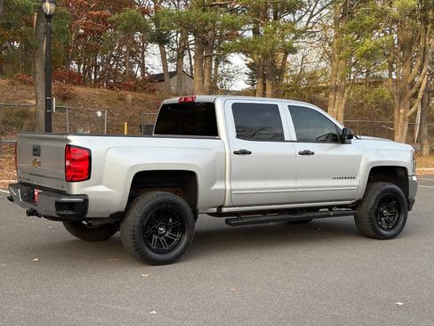 Used 2018 Chevrolet Silverado 1500 LT w/ All Star Edition image 10