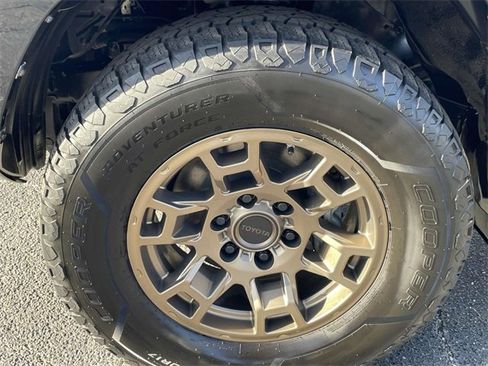 Used 2016 Toyota 4Runner Trail Premium image 8