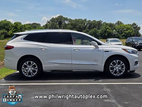 Used 2020 Buick Enclave Avenir w/ Avenir Technology Package AWD/4WD image 2