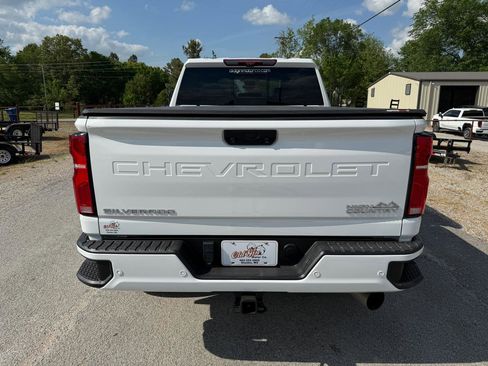 Used 2024 Chevrolet Silverado 2500 High Country w/ Technology Package image 4