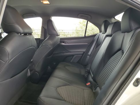 Used 2024 Toyota Camry SE FWD image 9