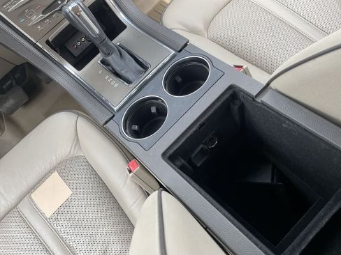 Used 2013 Lincoln MKX AWD image 26