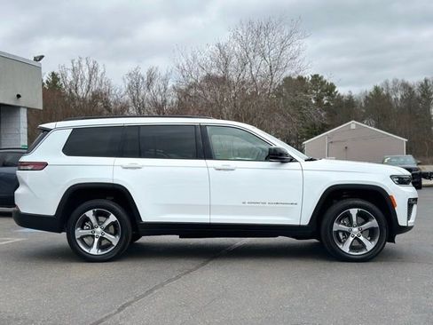 New 2026 Jeep Grand Cherokee L Limited AWD/4WD image 7