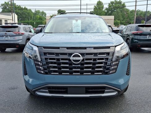 New 2026 Nissan Pathfinder Platinum AWD/4WD image 2