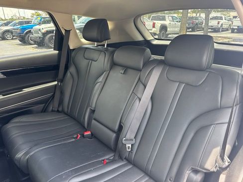 Used 2025 Genesis GV80 2.5T Standard AWD/4WD image 11