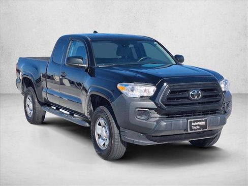 Used 2022 Toyota Tacoma SR RWD image 3