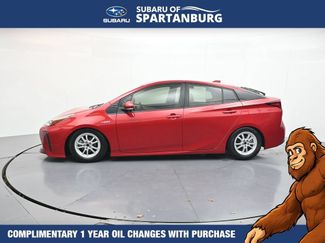 Used 2021 Toyota Prius LE FWD video 4