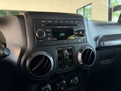 Used 2016 Jeep Wrangler Unlimited Sport w/ Quick Order Package 24S image 42