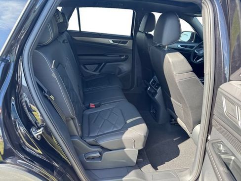 New 2026 Volkswagen Atlas Cross Sport SE FWD image 12