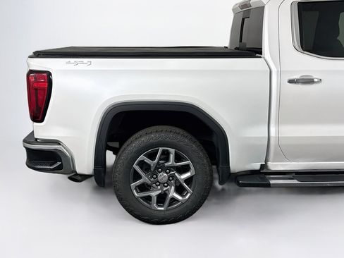 Used 2023 GMC Sierra 1500 SLT w/ SLT Premium Plus Package AWD/4WD image 43