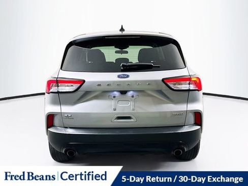 Used 2022 Ford Escape SE w/ SE Sport Appearance Package AWD/4WD image 7