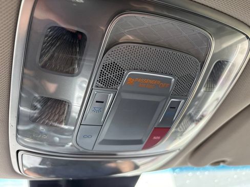 Used 2025 Genesis GV70 2.5T AWD/4WD image 31