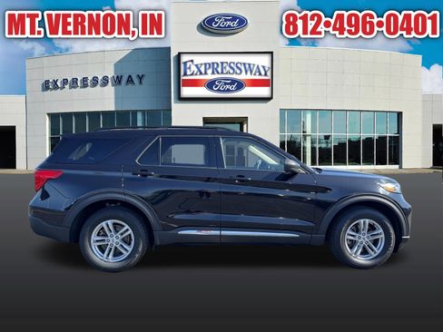 Used 2023 Ford Explorer XLT w/ Equipment Group 202A AWD/4WD image 6