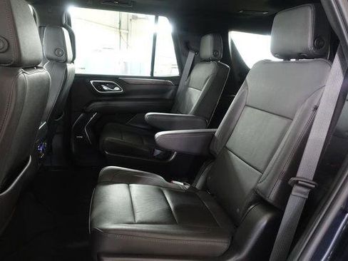 Used 2023 Chevrolet Tahoe Z71 w/ Luxury Package AWD/4WD image 22
