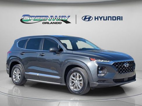 Used 2020 Hyundai Santa Fe SE FWD image 2