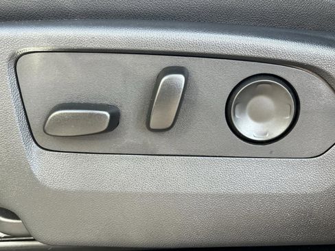 Used 2025 Chevrolet Tahoe Premier image 30