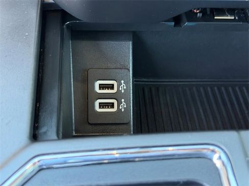 Used 2019 Ford F150 XLT image 26