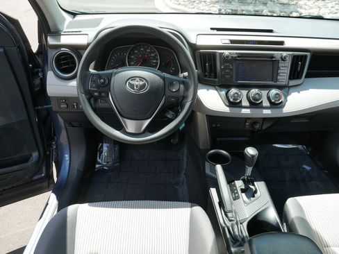 Used 2013 Toyota RAV4 LE AWD/4WD image 20